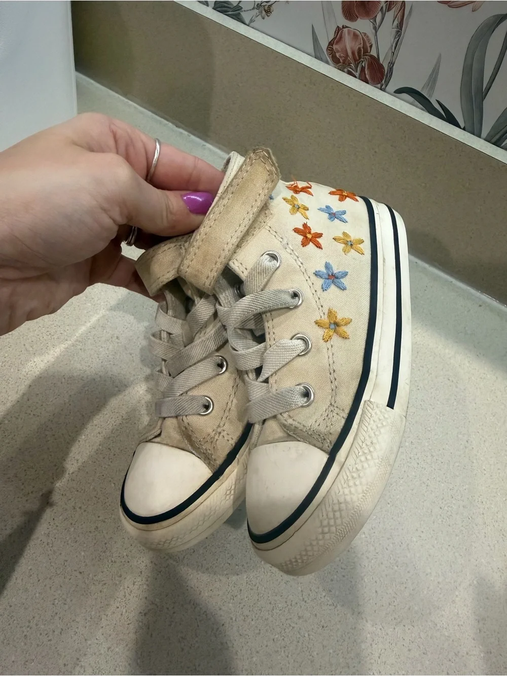 Chuck Taylor All Star Lift Platform Easy-On Spring Flowers size 8